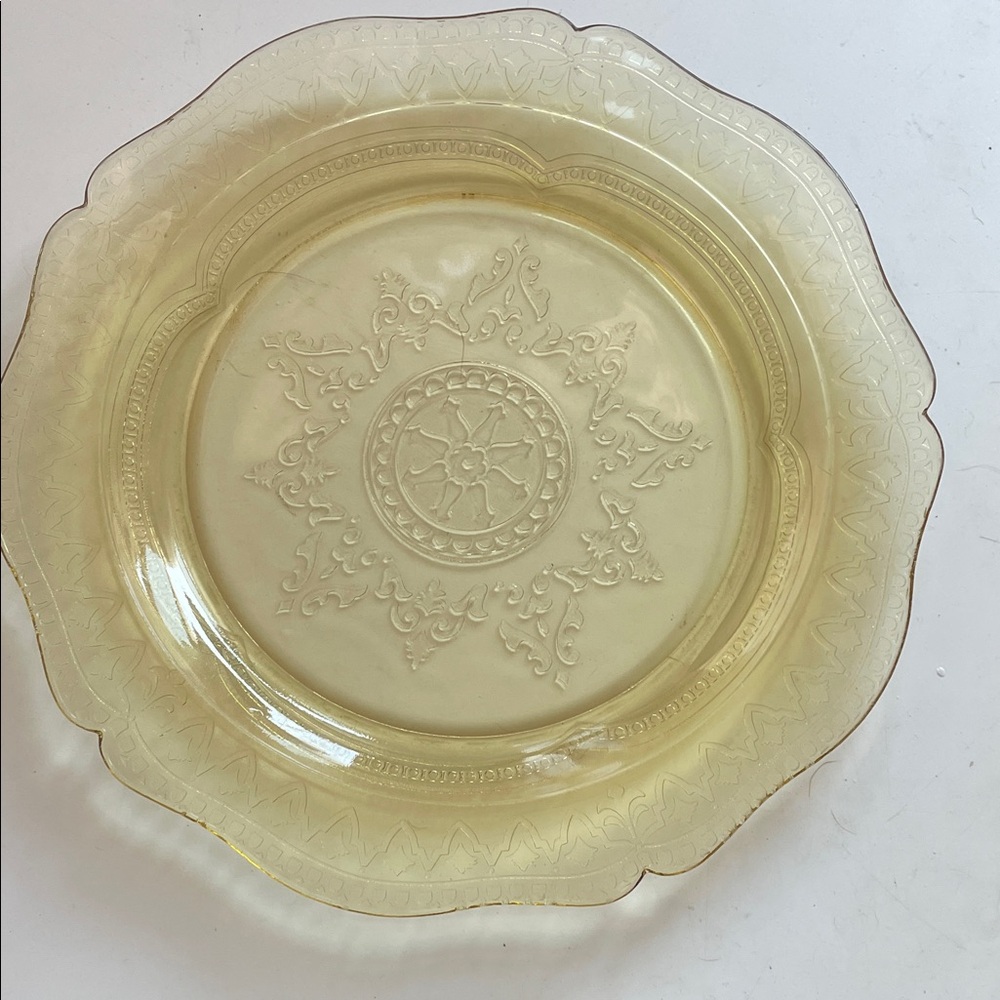 Vintage Depression Glass Decorative Dinner Plate